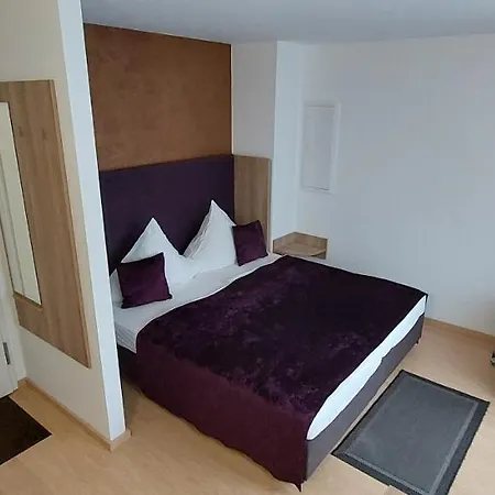 Am Schillergarten 公寓 *