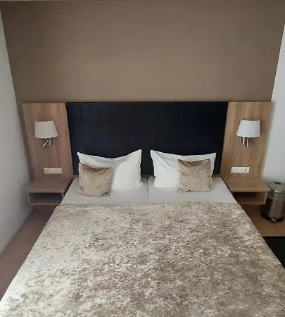 Am Schillergarten 德累斯顿